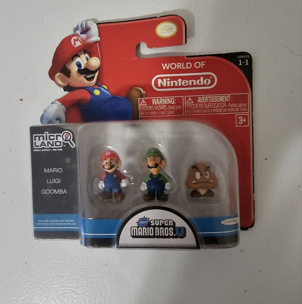 World of Nintendo Micro Land Series 1-1 Mario Luigi Goomba First Edition